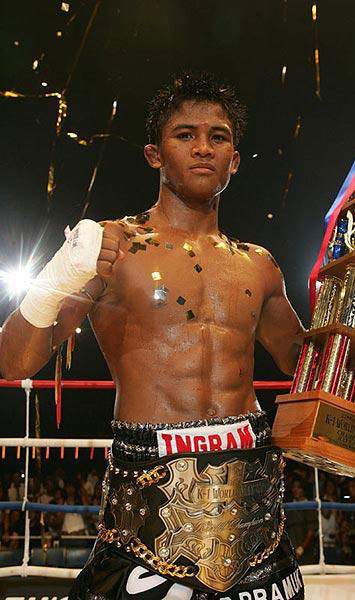 Buakaw Por Pramuk K-1 World Max Champion 2004