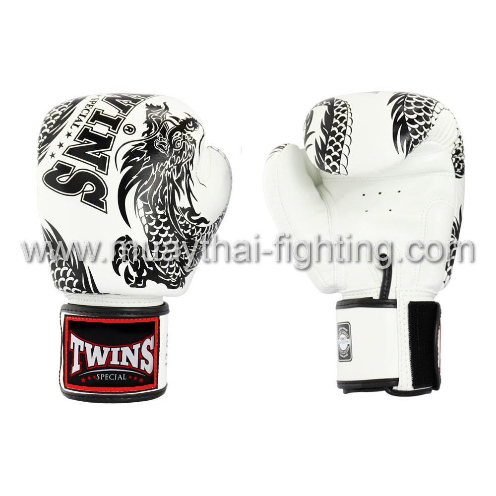 Twins Fancy Boxing Gloves Dragon Twins FBGVL3-49 black/white