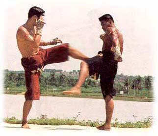 Mae Mai Muay Thai Viroon Hok Glab